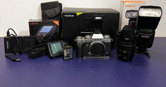  FUJIFILM XT3 + Obiettivo + MEGA KIT CORREDO