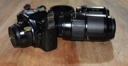 Olympus OM101 power focus con 3 obiettivi: 70/210 - 35/105 - 50mm Olympus OM101 power focus con 3 obiettivi: 70/210 - 35/105 - 50mm