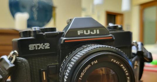 Fotocamera analogica Fuji Fujica STX-2 + obiettivo Fuji Photofilm 50mm f1.9