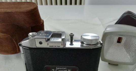 Macchina fotografica Comett II Bencini Milano Macchina fotografica Comett II Bencini Milano