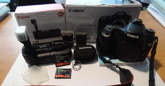Corpo macchina Canon EOS 40D + battery pack BG-E2N 