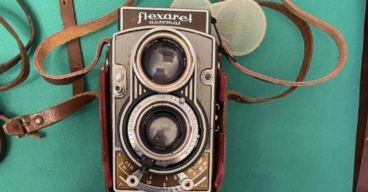 MEOPTA FLEXARET VI obiett. Meopta Belar 3.5/80 con custodia in cuoio e doppia cinghia