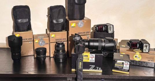 Nikon Z7 II + ottiche 50 f1.4+14- 24 f 2.8+24-70 f.2.8+70-200 f2.8+2flash+accessori