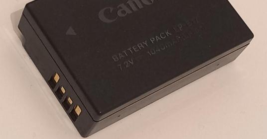 Vendo batteria originale Canon per EOS 750D e simili Vendo batteria originale Canon per EOS 750D e simili