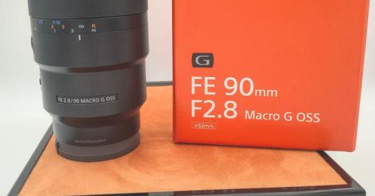 SONY FE 90mm F/2.8 Macro G OSS USATO SONY FE 90mm F/2.8 Macro G OSS USATO