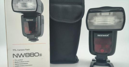 Flash NEEWER NW880s TTL Per SONY USATO